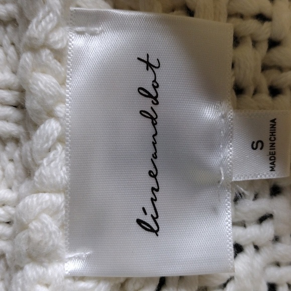 Revolve Line and. Cable knit friends sweater - Picture 4 of 5